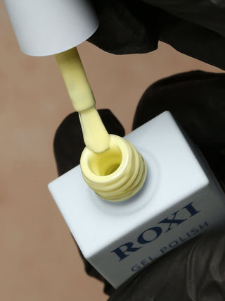 Roxi in Bloom: Pastel Gel Polish Colours for Spring Nail Designs