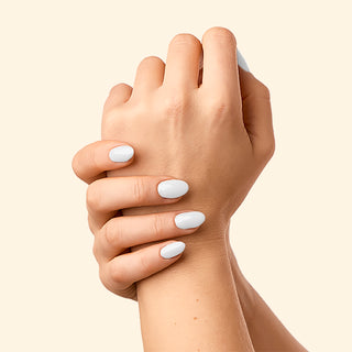 ROXI Blanc gel polish texture with brush applicator, glossy finish
